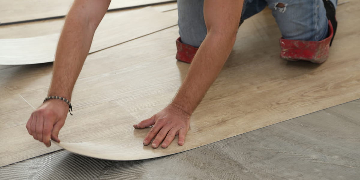 How to Lay Vinyl Floor Tiles