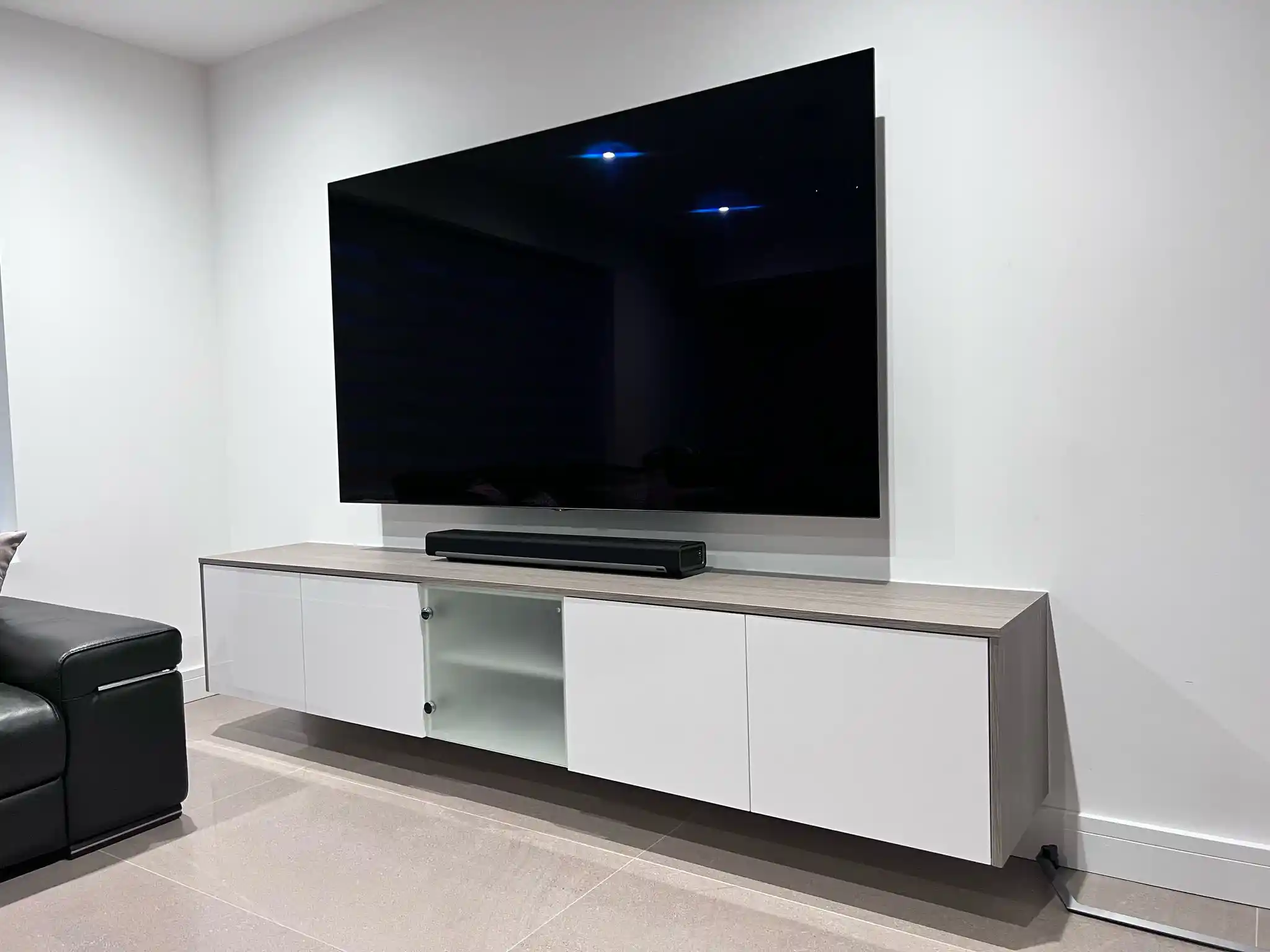 Built-in TV wall